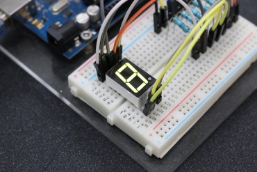 1-Digit 0.56Inch 7 segment LED Common Cathode ( Green  Color )