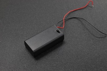 2 x AA 1.5V Battery Box by Cover and Switch with 15cm Wire