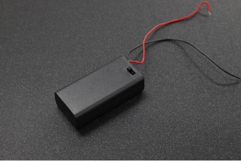 2 x AA 1.5V Battery Box by Cover and Switch with 15cm Wire