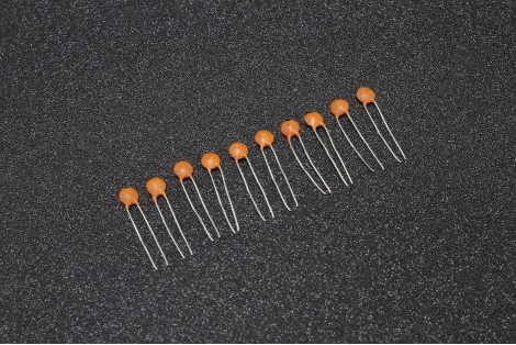 2pF 50v DIP Ceramic Disc Capacitor ( 2 )