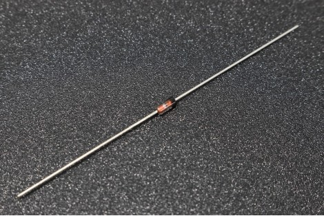 BZX55C2V7 (2.7V) 0.5W Zener diode