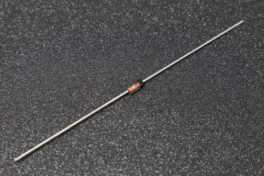 BZX55C13 (13V) 0.5W Zener diode